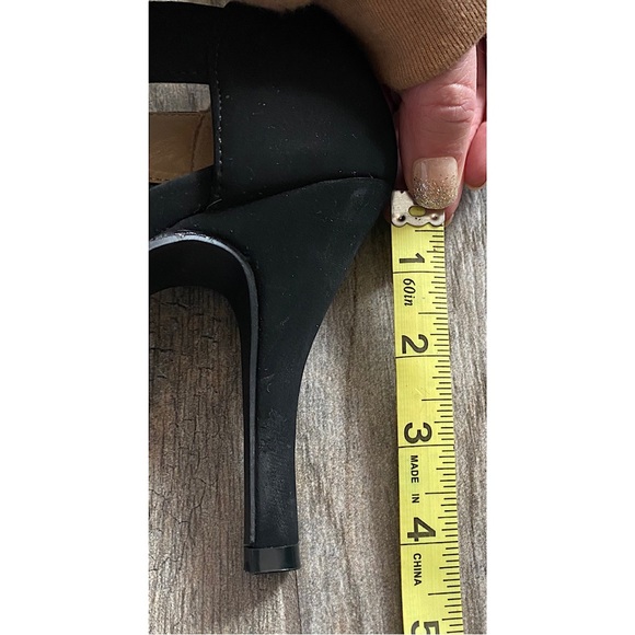 NWOB Sz 7 to 7.5 Qupid black suede tie up heels. Purchased from ModCloth. - Picture 5 of 6